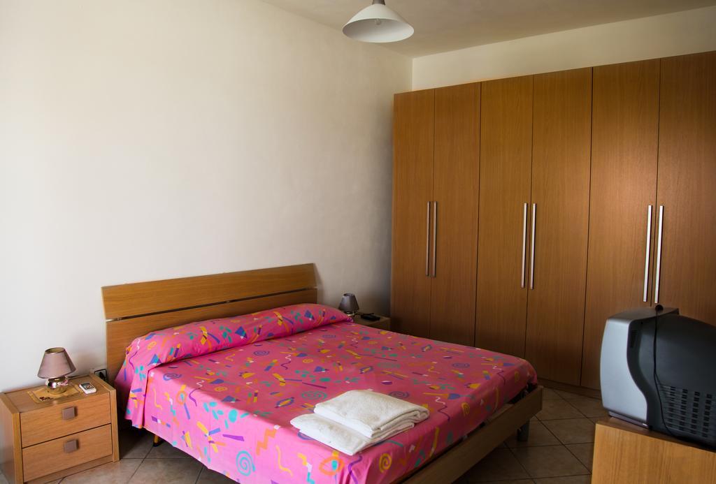 Bonjour Bed and Breakfast Morciano di Leuca Habitación foto